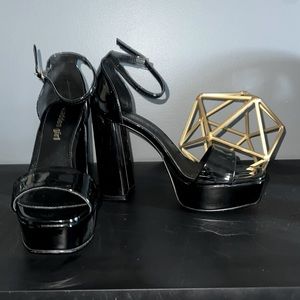 Black six 6 Madden girl shoes